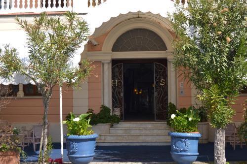 Sonia Hotel 3*